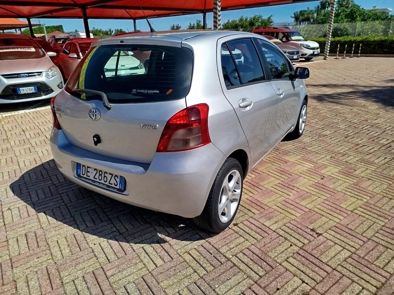 Toyota Yaris 1.3 5 porte CON GPL RINNOVATO FINO AL 2030