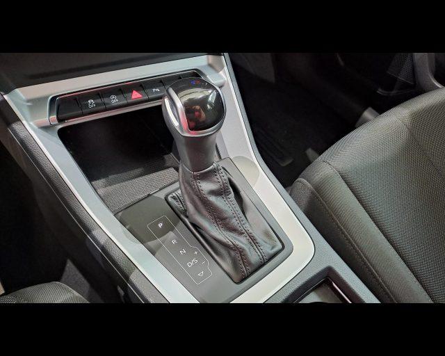 AUDI Q3 35 2.0 tdi Business Advanced quattro s-tronic