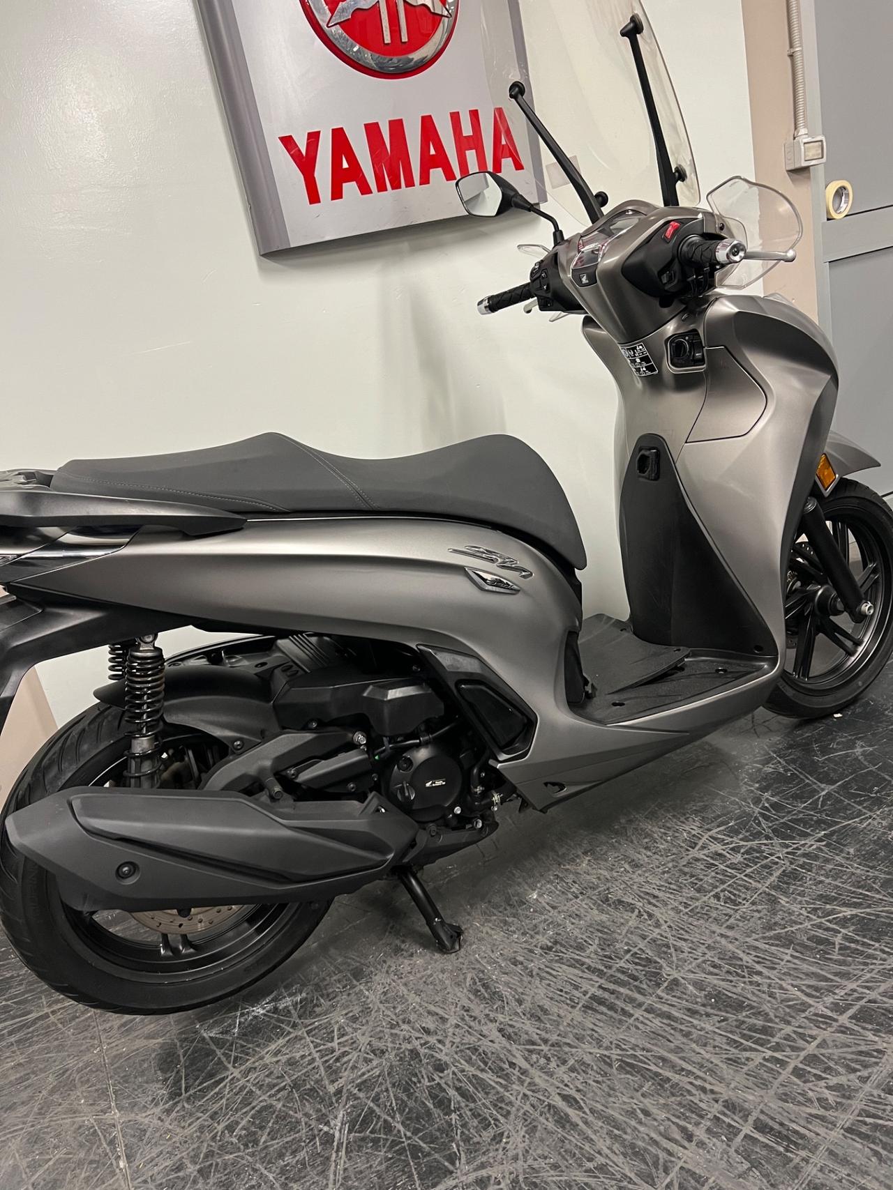 Honda SH 350 i