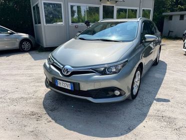 Toyota Auris Touring Sports 1.8 Hybrid Lounge