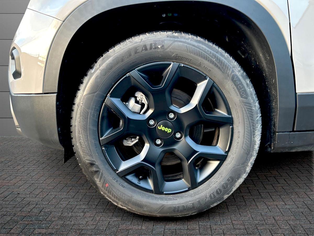 JEEP Avenger 4xe Hybrid 619 Avenger Upland 1.2 145cv 4xe Mhev