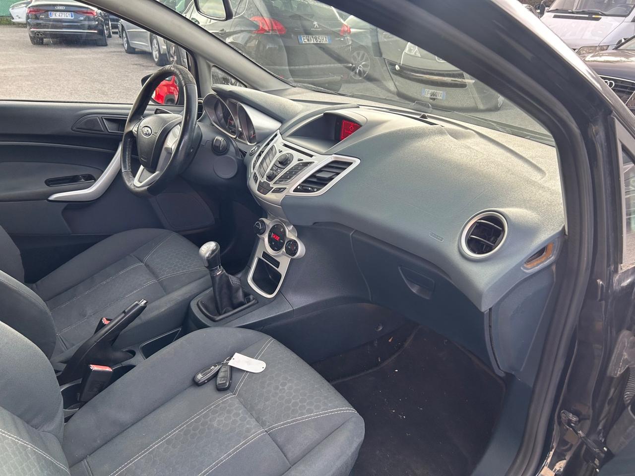 Ford Fiesta 1.4 TDCi 68CV 3 porte Titanium