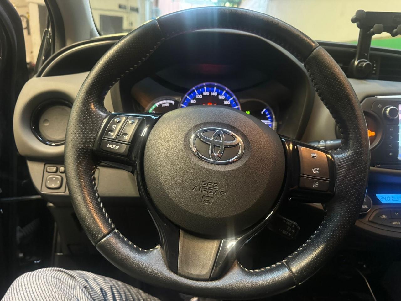 Toyota Yaris Trend red edition full optional