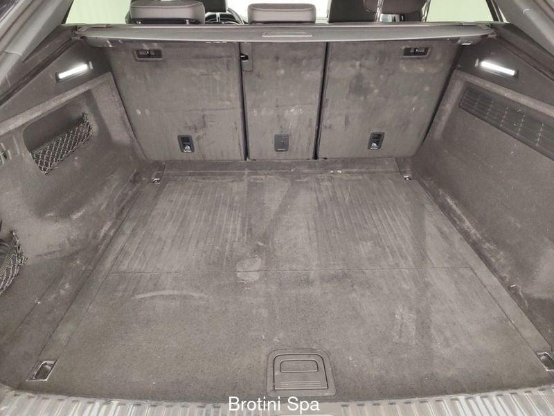 Audi Q8 50 TDI 210kW quattro tip. S Line Edition