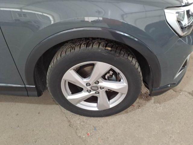 AUDI Q3 35 TDI S tronic Business Advanced