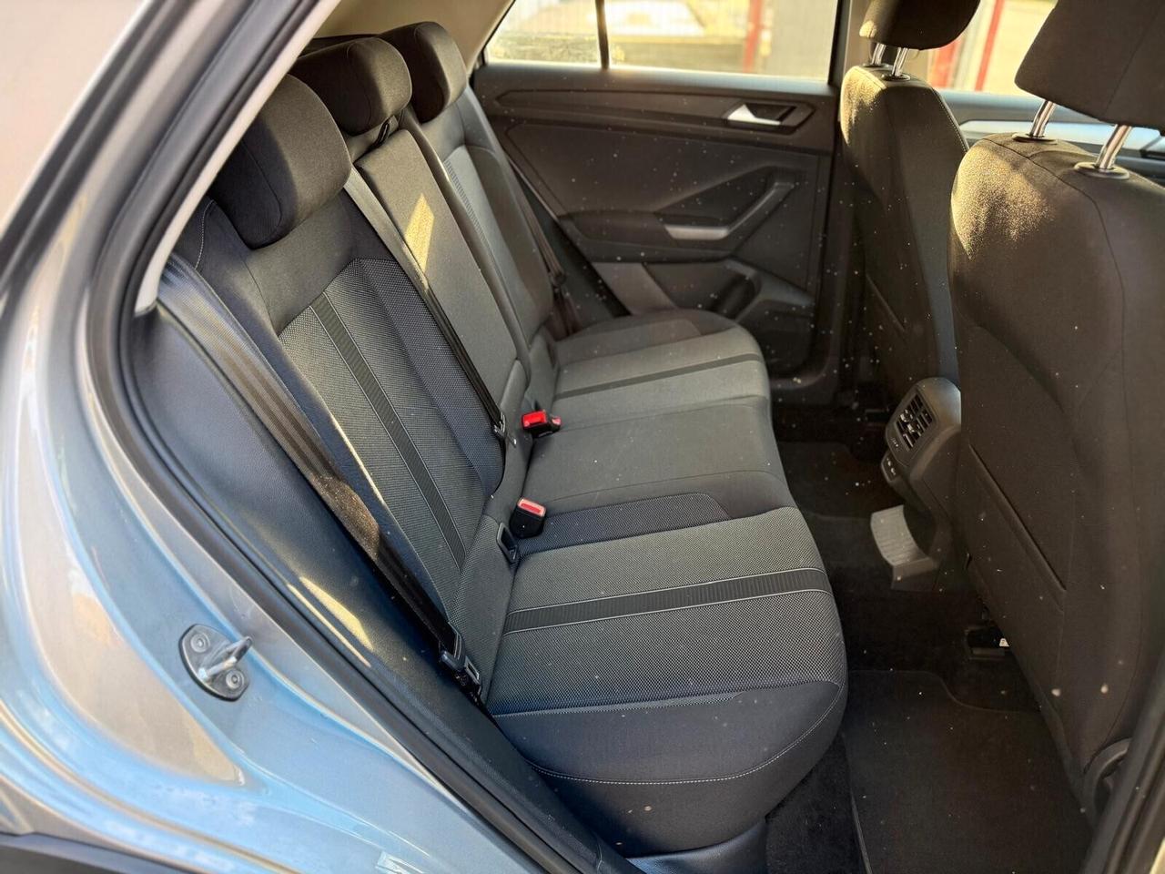 Volkswagen T-Roc 2.0 TDI 116cv 2023 UNICA