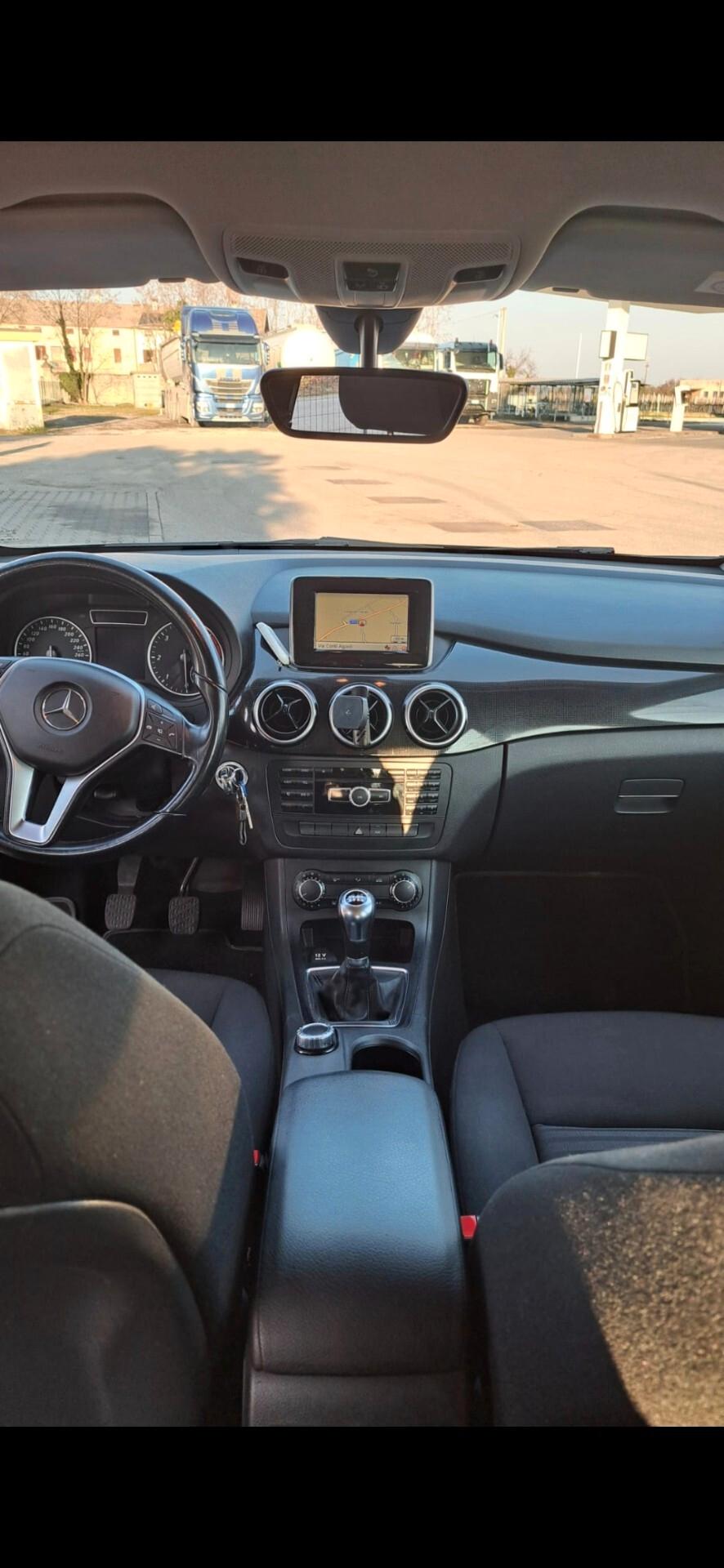 Mercedes-benz B 180 CDI Premium