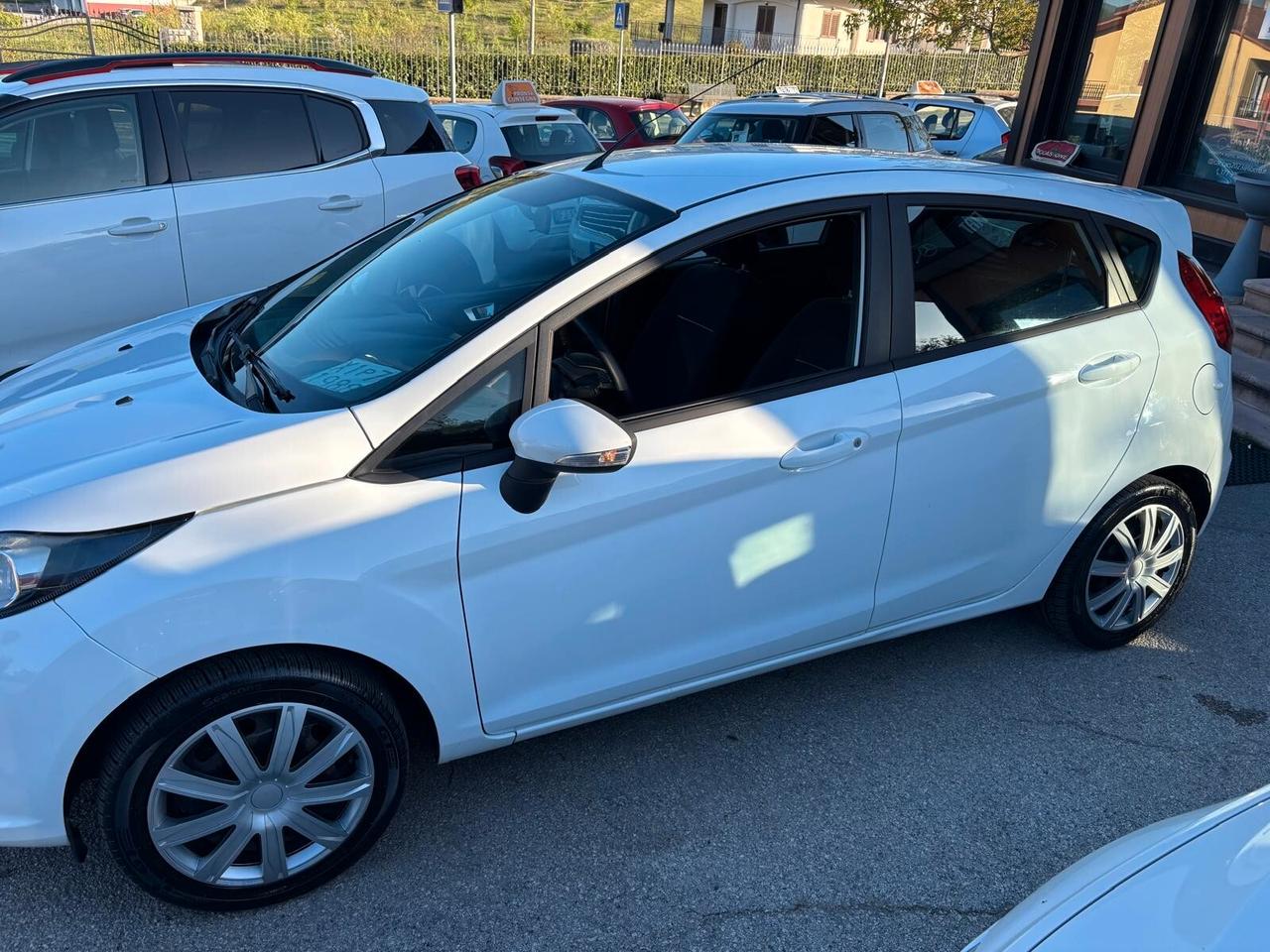 Ford Fiesta 1.5 TDCi 75CV 5 porte Titanium