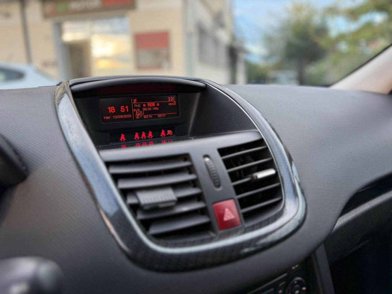 Peugeot 207 1.4 VTi 95CV 5p. Millesim 200