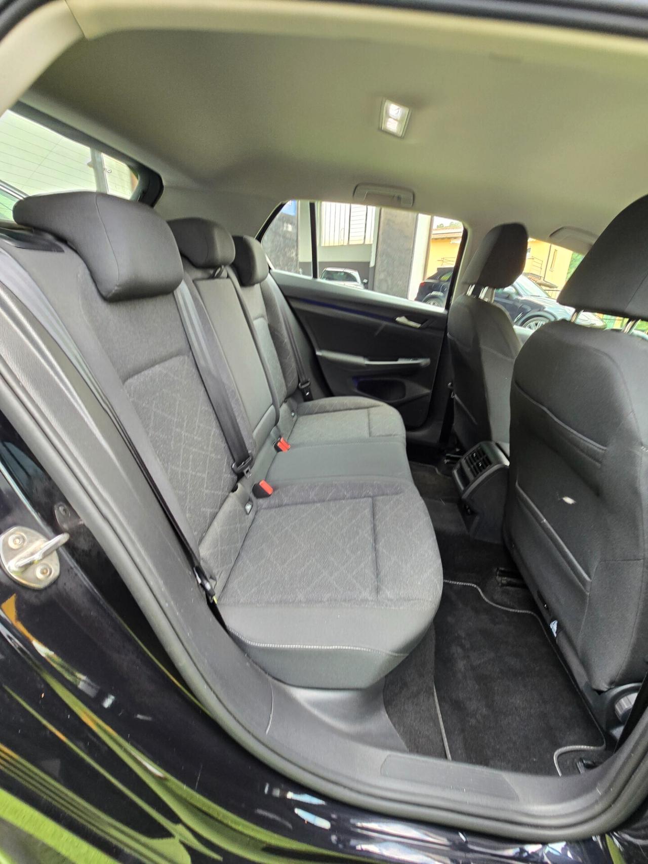 Volkswagen Golf 1.5BZ/METANO 131CV DSG -2021
