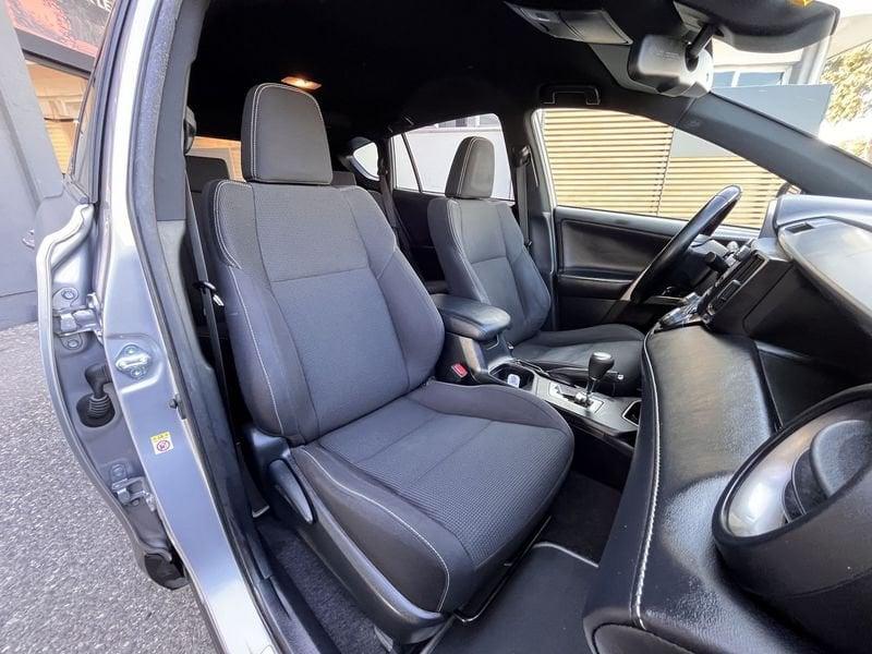 Toyota RAV4 Hybrid 2.5 HV 197cv E-CVT Dynamic+ 2WD