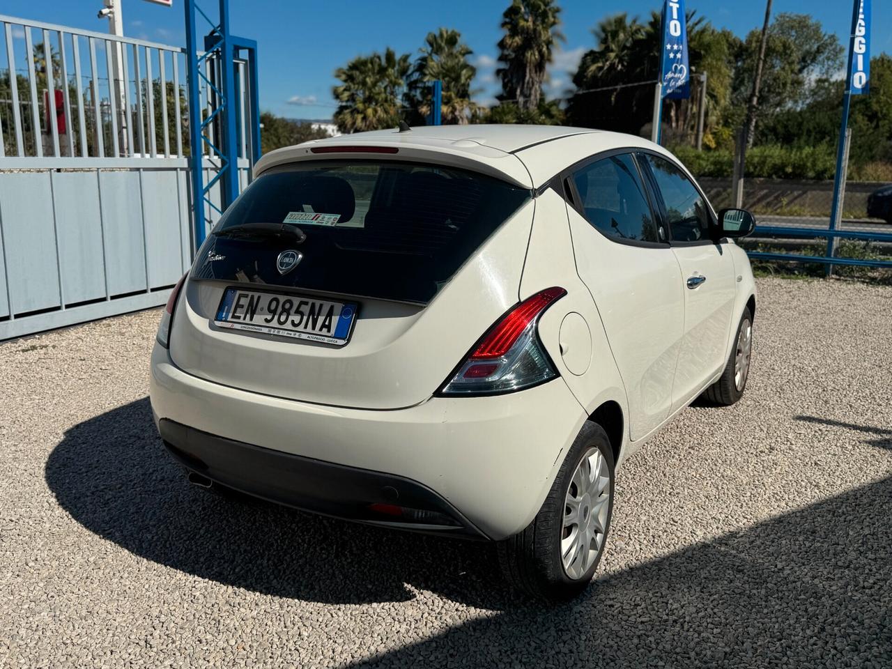 Lancia Ypsilon 1.2 69 CV 5 porte GPL DI SERIE 1PROP. KM CERTIFICATI