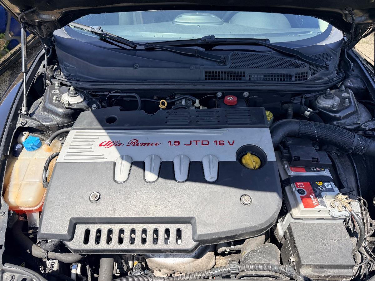 ALFA ROMEO 147 1.9 JTD M-JET 16V 5 porte Exclusive