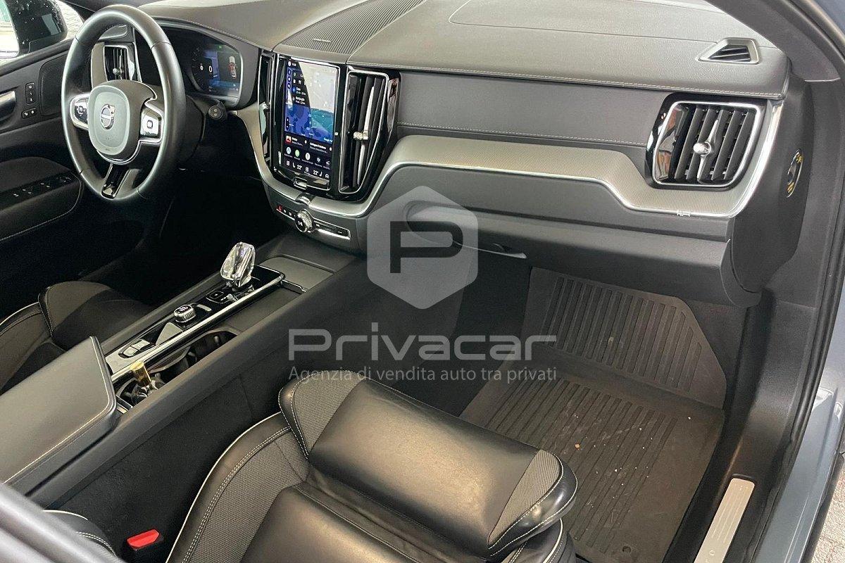 VOLVO XC60 B4 (d) AWD automatico Ultimate Dark N1