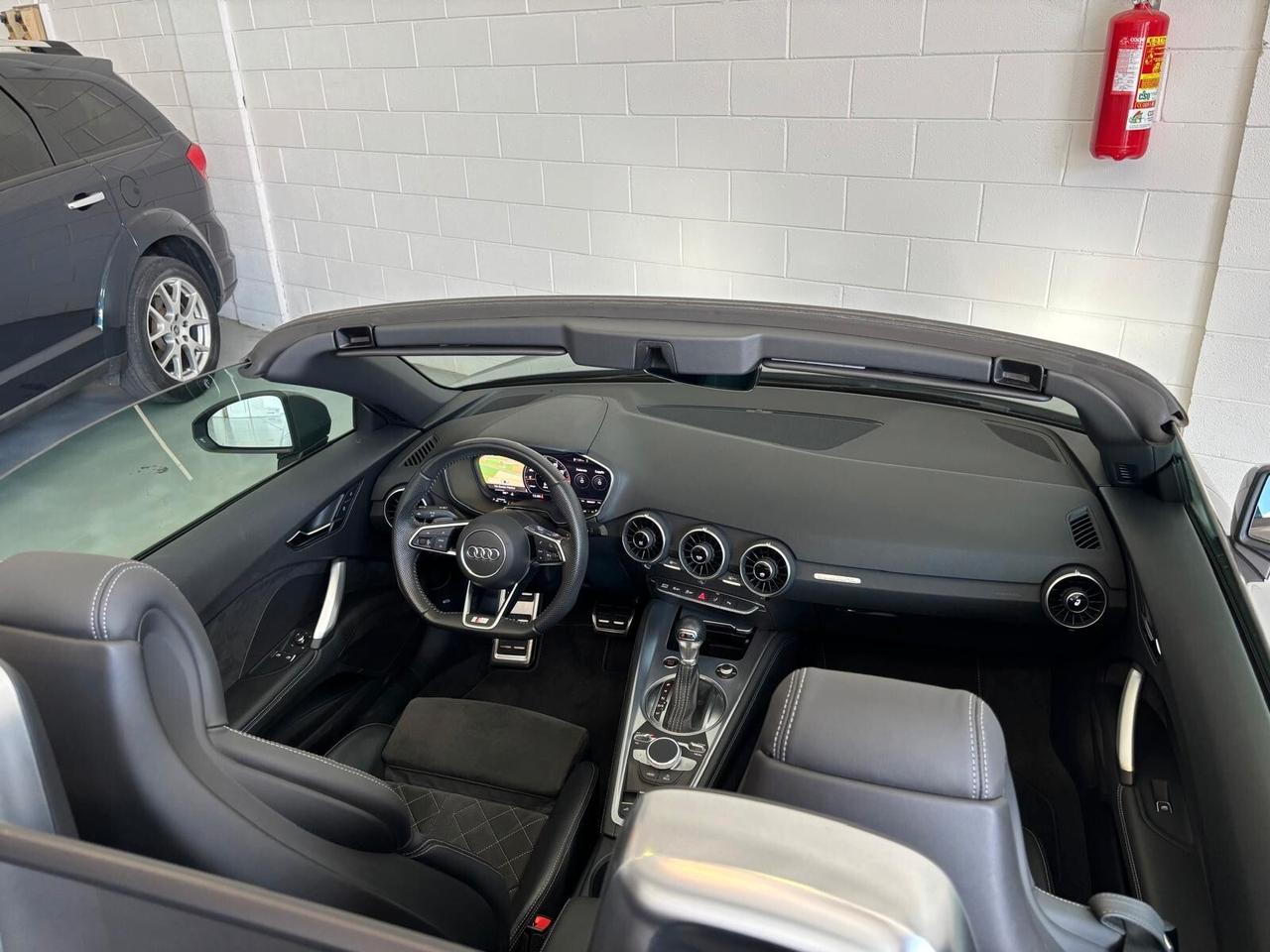 Audi TT Roadster 45 TFSI quattro S tronic