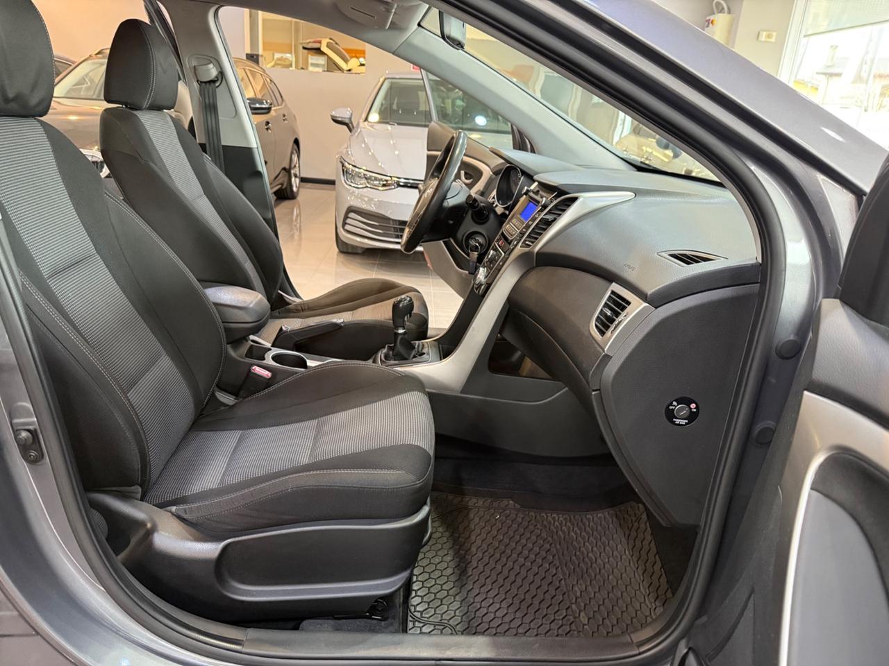 Hyundai i30 1.6 CRDi 5p. Classic