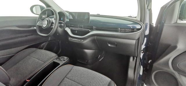 FIAT 500e Berlina 42 kWh La Prima