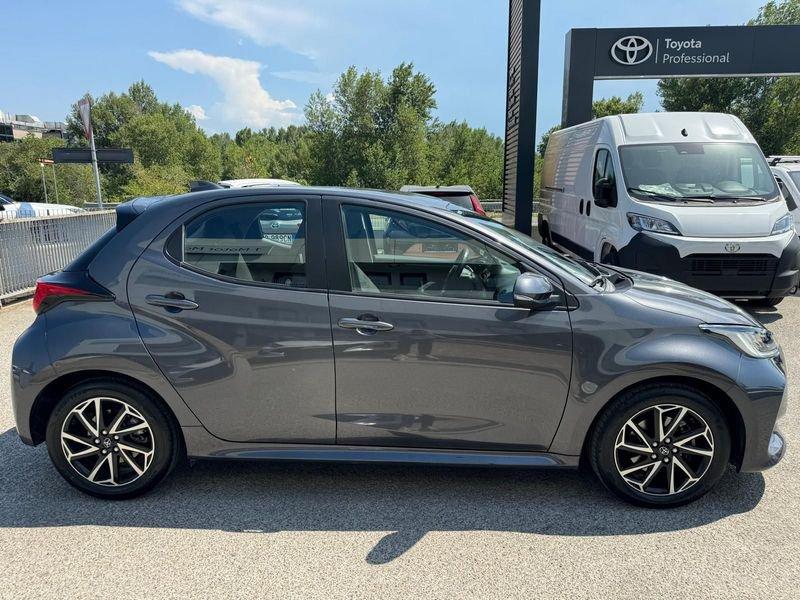 Toyota Yaris Hybrid Trend MY22