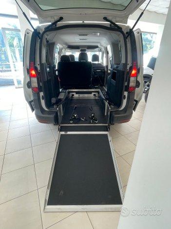 VOLKSWAGEN CADDY TRASPORTO DISABILI MAXI 2.0 TDI 1