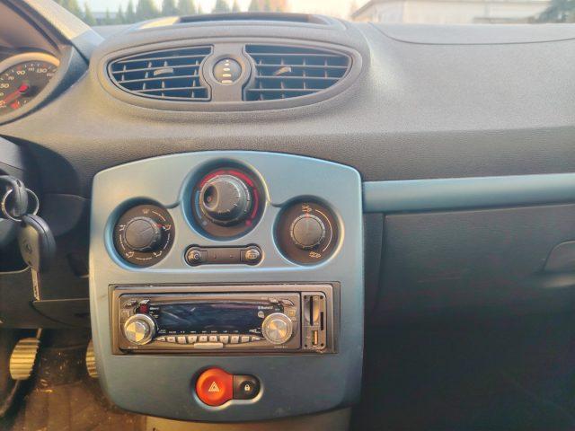 RENAULT Clio 1.2 16V 5 porte Le Iene NEOPATENTATI