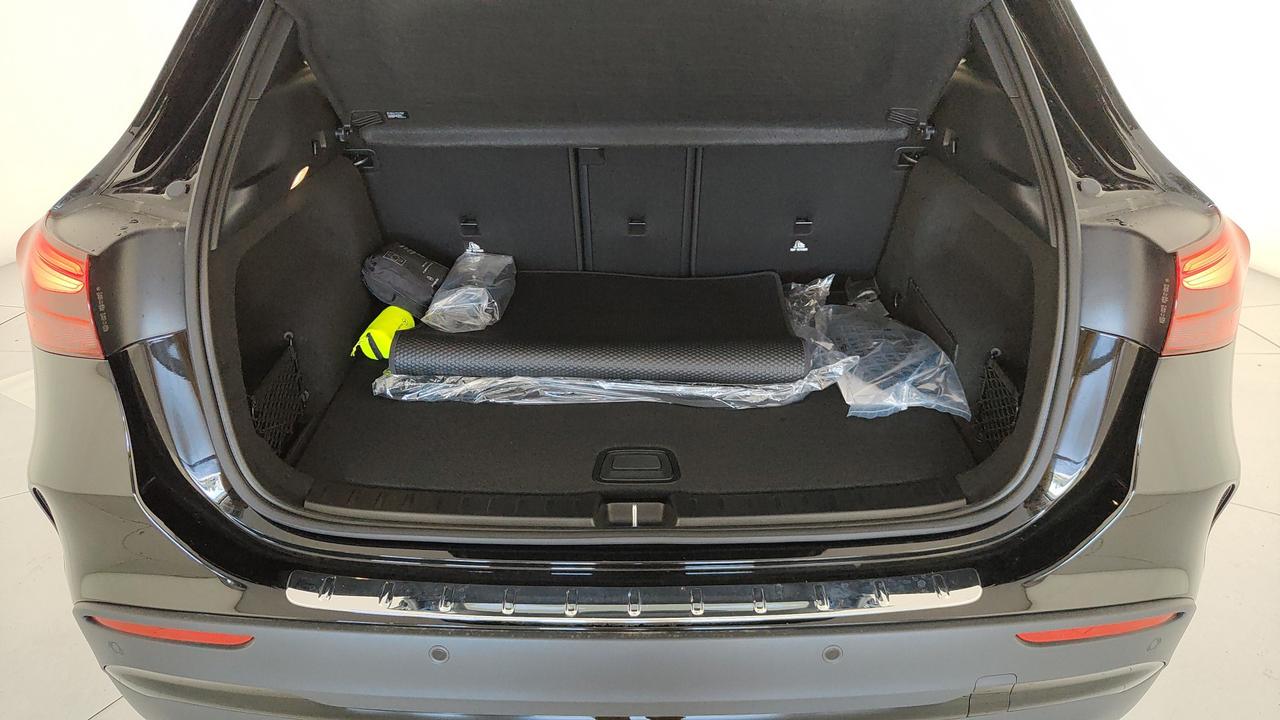 Mercedes-Benz GLA 200 d automatic