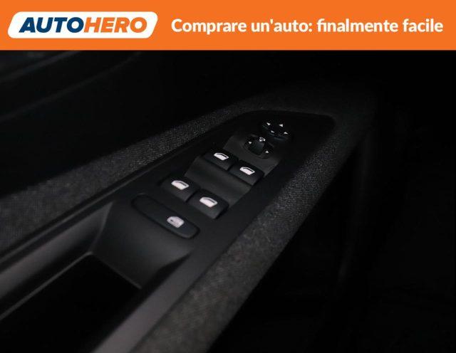 PEUGEOT 3008 BlueHDi 130 S&S Active