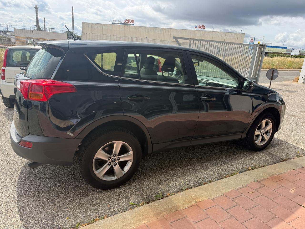 Toyota RAV 4 RAV4 2.0 D-4D 2WD my14"