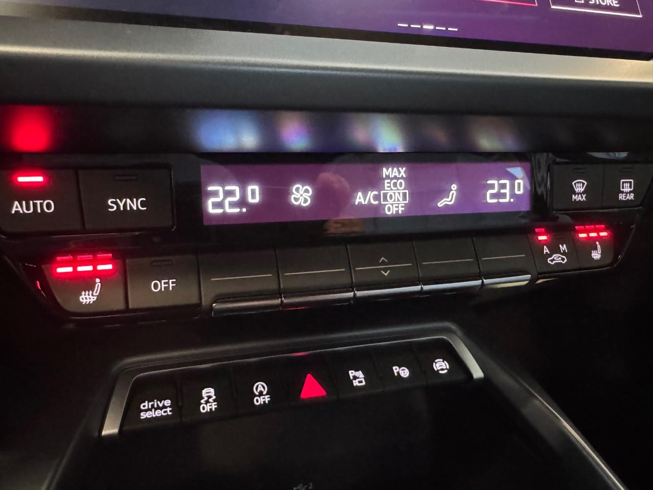 Audi A3 Sportback 30 TDI S Line Interiors 116cv
