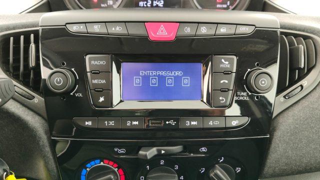 LANCIA Ypsilon 1.0 FireFly 5 porte S&S Hybrid Silver Plus