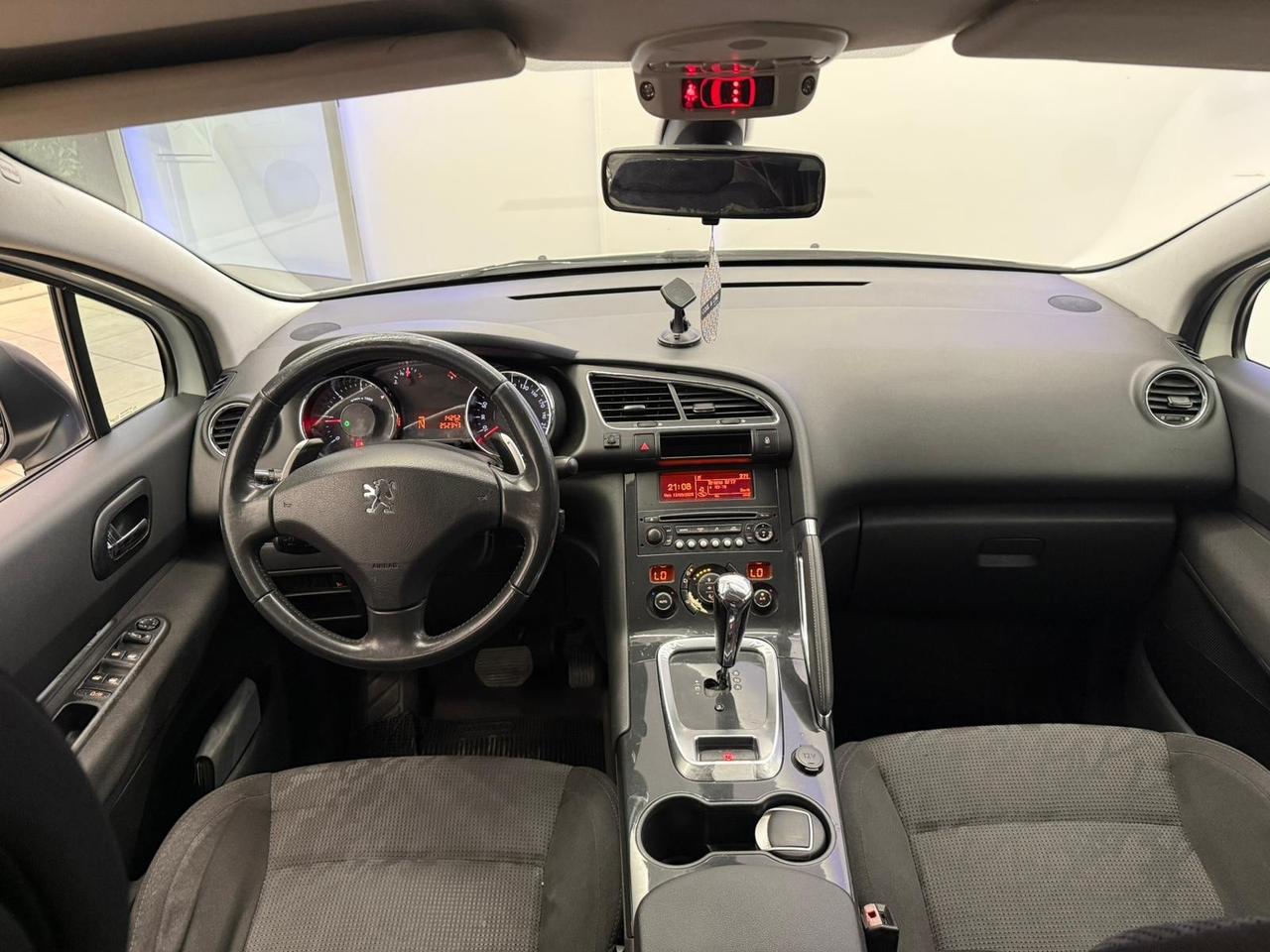 Peugeot 3008 1.6 HDi 112CV cambio robotizzato Tecno