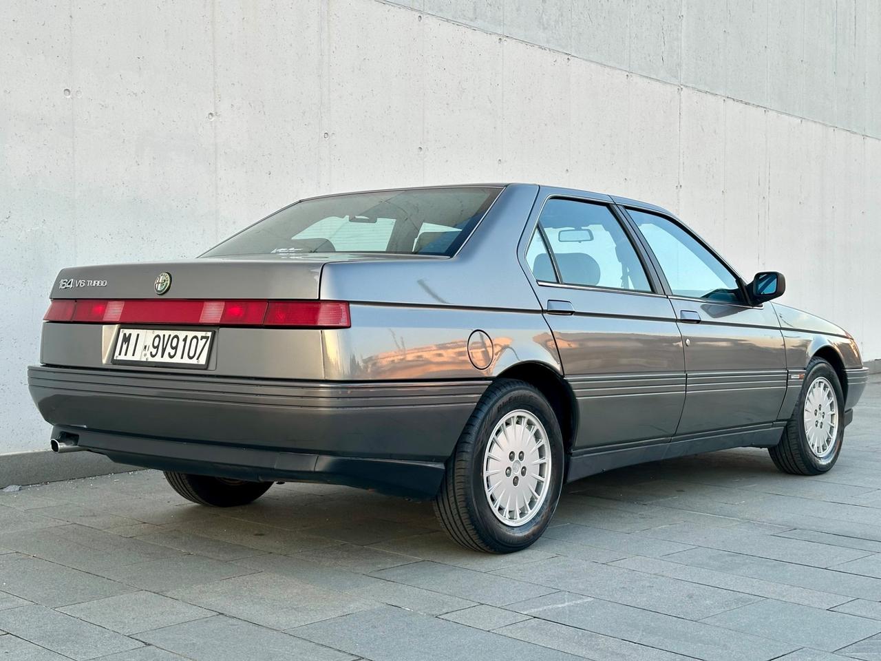 Alfa Romeo 164 2.0i V6 turbo motore nuovo
