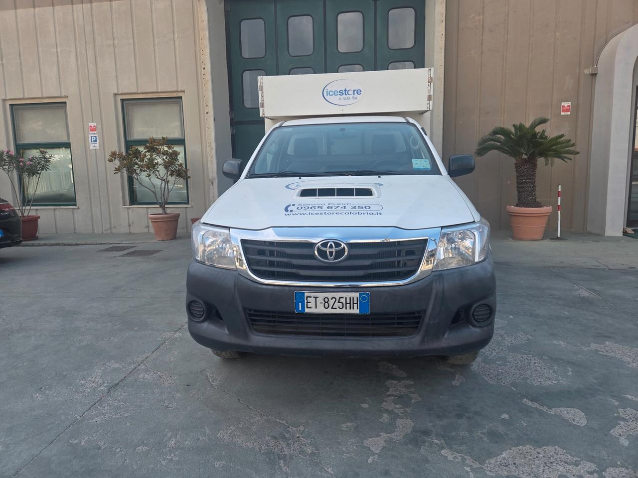 Toyota HILUX 2WD 2.4CC refrigerato -40° piastre 2014