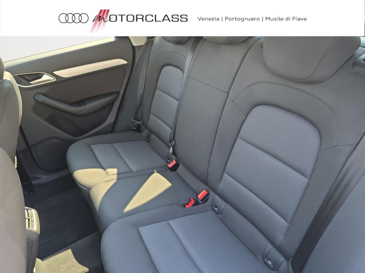 Audi Q3 2.0 tdi 150cv business quattro s tronic