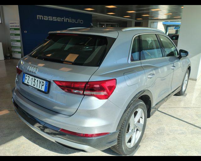 AUDI Q3 35 TDI S tronic Business Advanced
