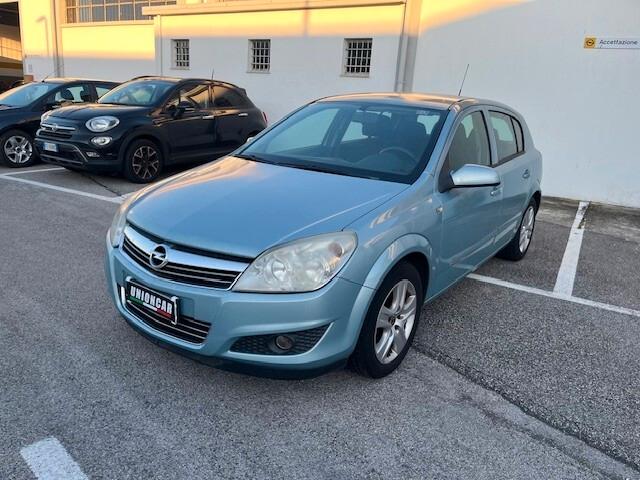 Opel Astra 1.6 16V VVT 5 porte Enjoy