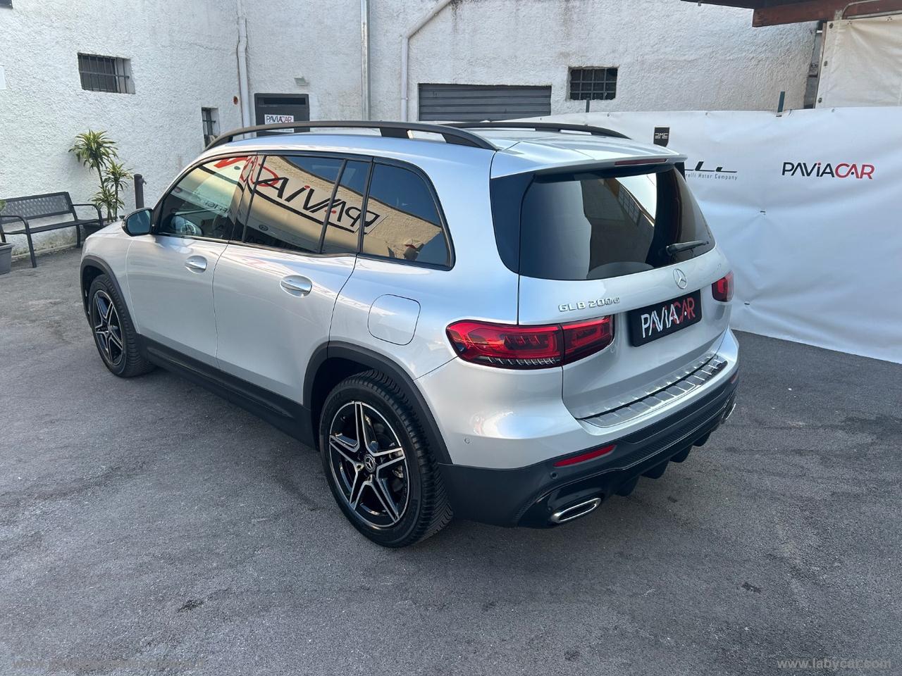 MERCEDES-BENZ GLB 200 d Automatic Premium
