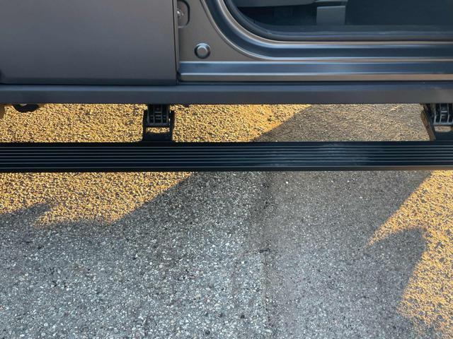 EMC 212 2.0 TGDI 8AT 4WD Officer