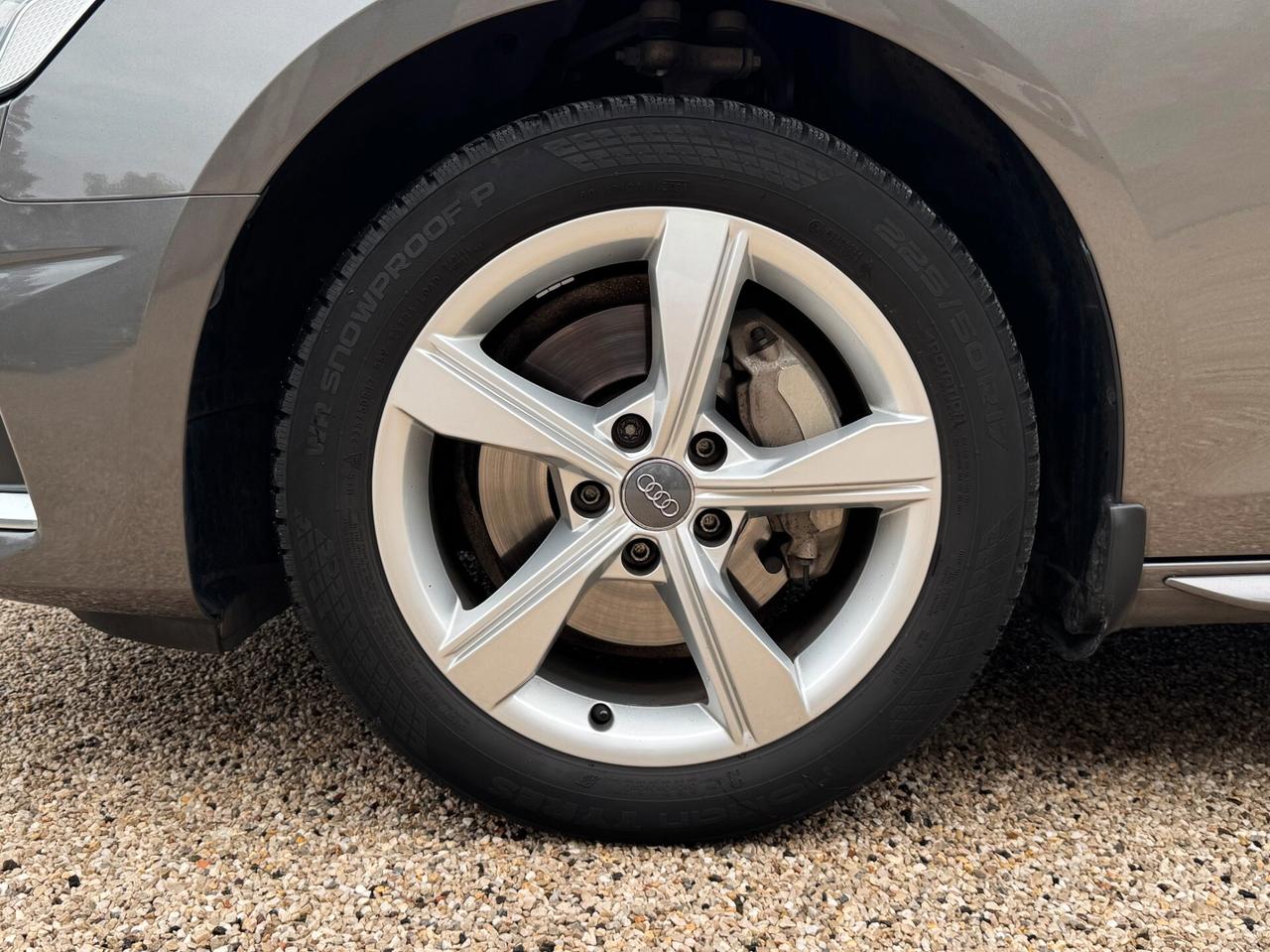 Audi A4 40 TDI Business Advanced Quattro | GANCIO TRAINO