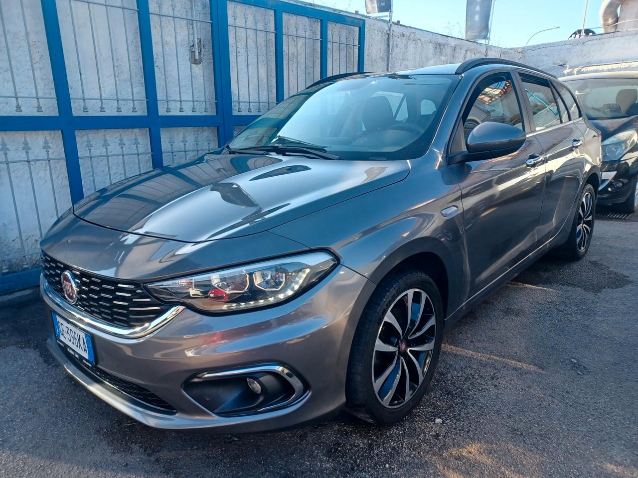 FIAT TIPO 1.6 M.JET. LOUNGE ANNO 2021