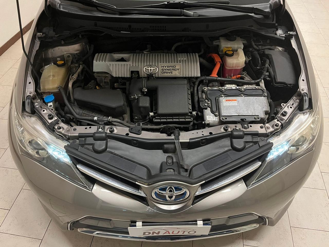 Toyota Auris 1.8 Hybrid Lounge