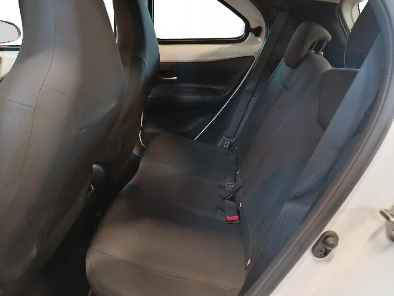 Toyota Aygo X 1.0 Manuale Active | da €180,00 al mese