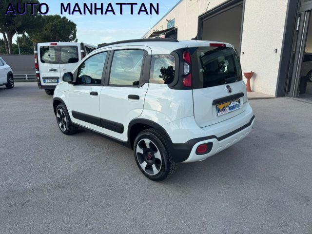 FIAT Panda 1.0 FireFly S&S Hybrid City Cross