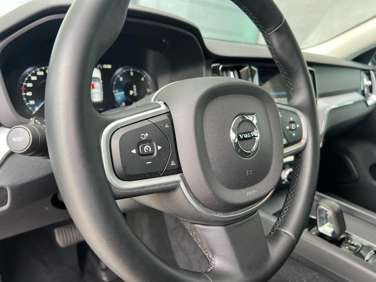 Volvo V60 MILD HYBRID / UNIPROP