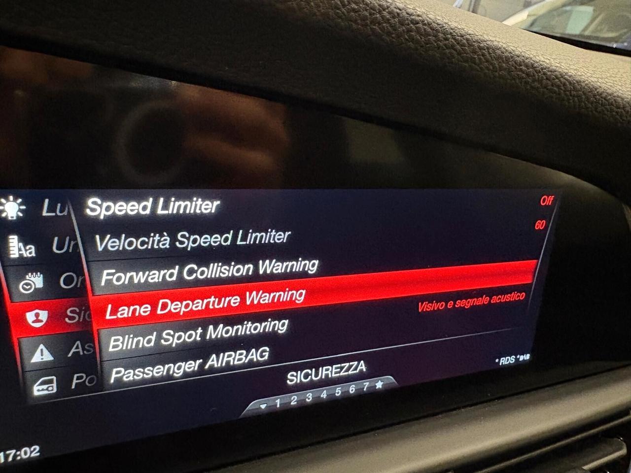 Alfa Romeo Giulia VELOCE 2.2 Turbodiesel AT8 Q4 AWD SPOTICAR