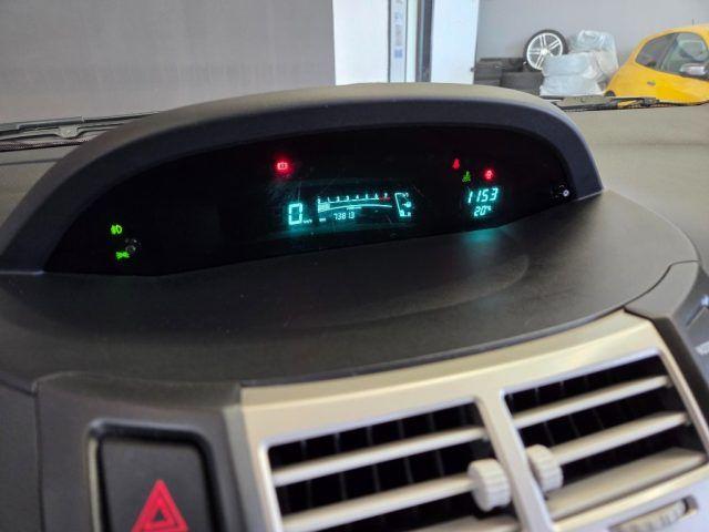 TOYOTA Yaris 1.3 5 porte