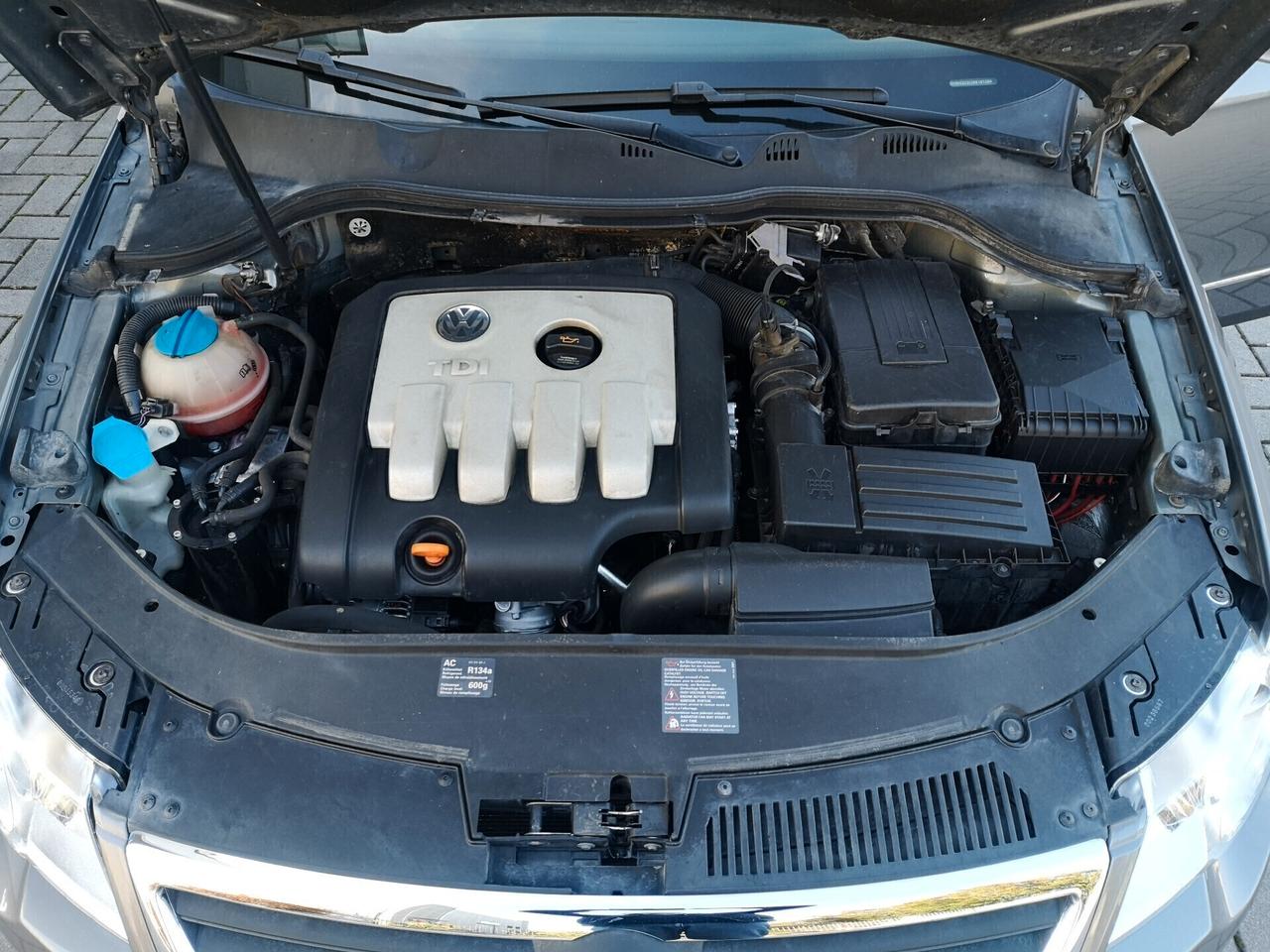 Volkswagen Passat 2.0 16V TDI Var. Sportline