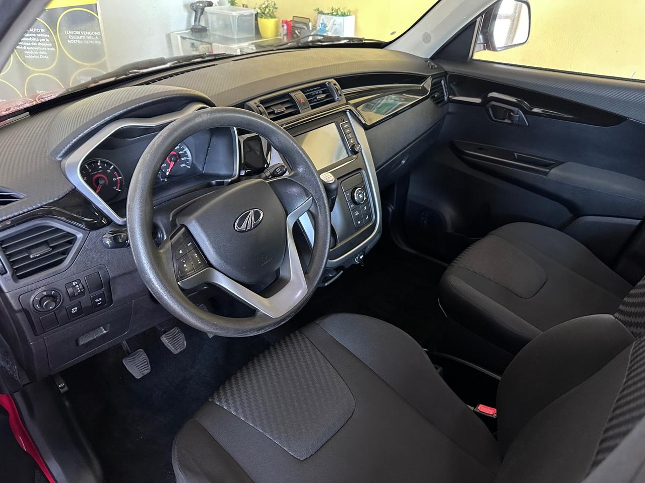 Mahindra KUV100 1.2 VVT K8