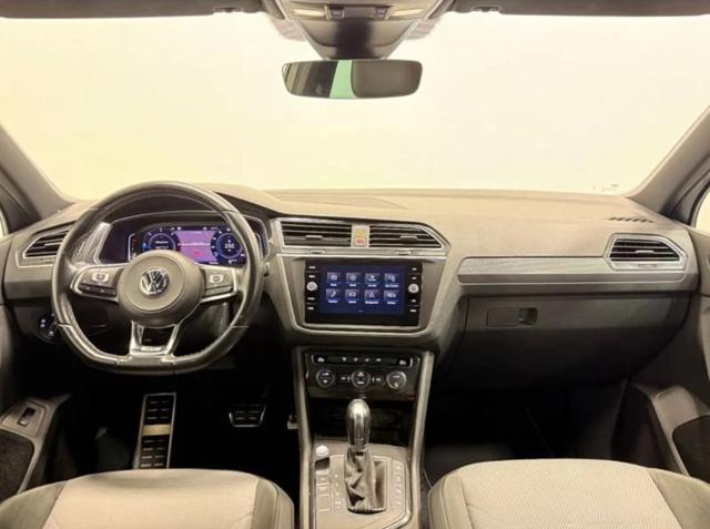 VOLKSWAGEN Tiguan 2.0 TDI DSG Advanced R-LINE Exterior Pack