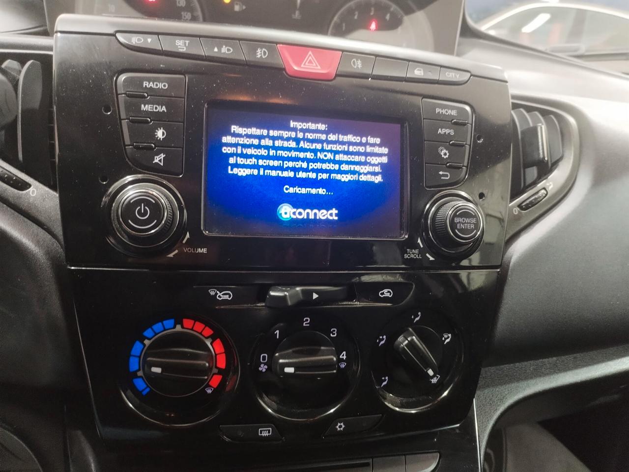 Lancia Ypsilon 1.2 69 CV 5 porte Silver