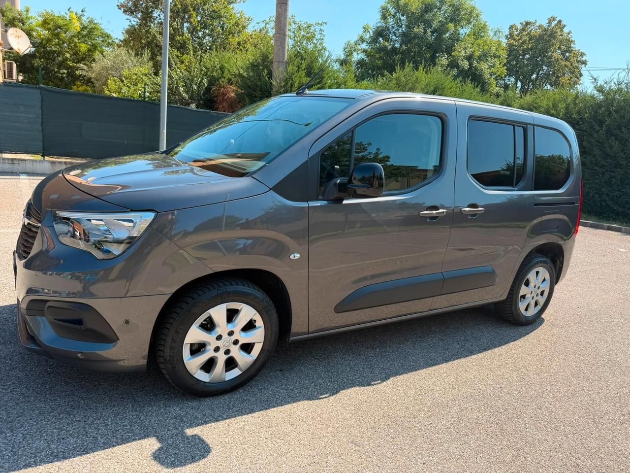 Opel Combo Life 1.5 - NEOP. - 12 MESI DI GARANZIA -